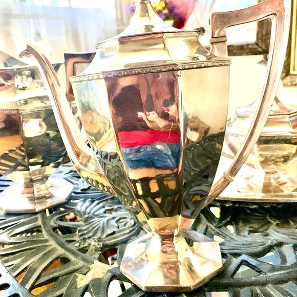 Serving set - Picture 2 of 10